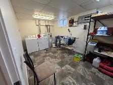 4 beds 2 baths House - Photo 8