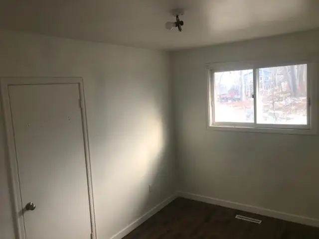 3 bedroom flat  for rent in Spryfield April 1st - Photo 5