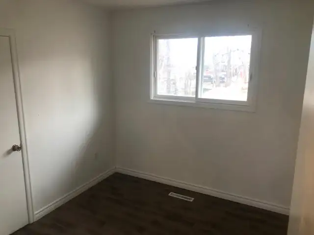 3 bedroom flat  for rent in Spryfield April 1st - Photo 6