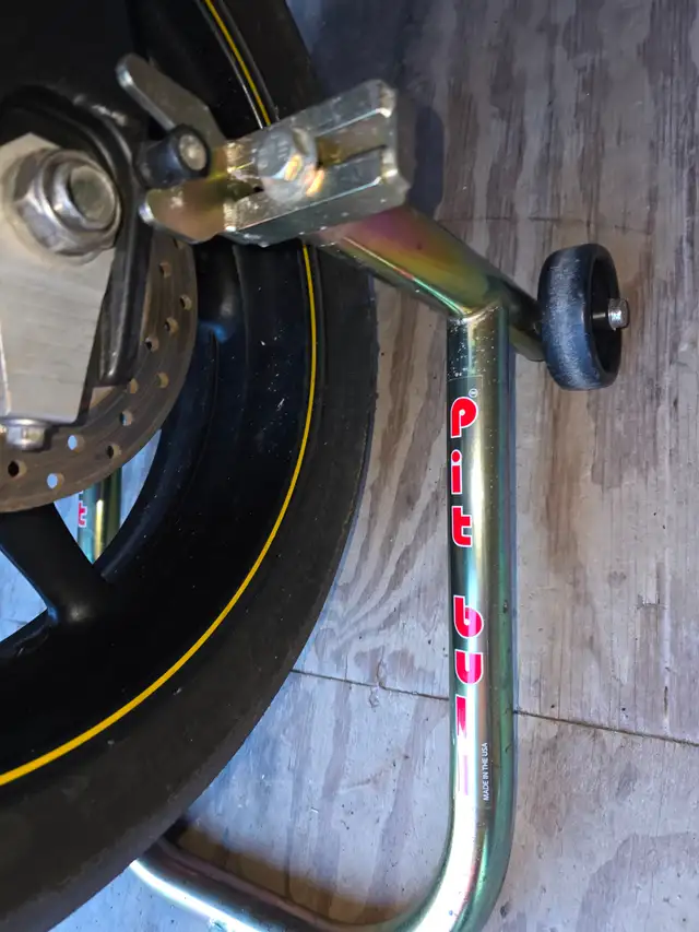 Pit Bull Motorcycle Racing Stand W Adaptors For Swingarm Spools1 - Photo 10