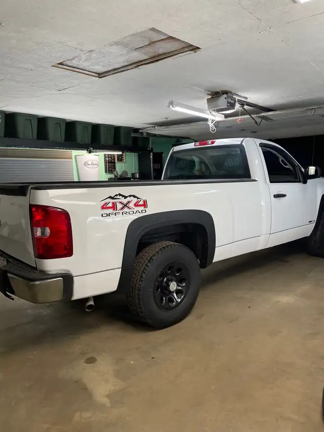 2014 Chevrolet Silverado 1500 w/t 4x4 8ft$3800 - Photo 8