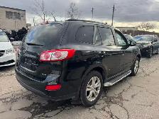 2012 Hyundai Santa Fe GL Premium - Photo 4