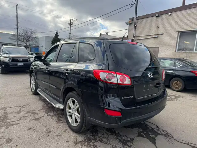 2012 Hyundai Santa Fe GL Premium - Photo 5