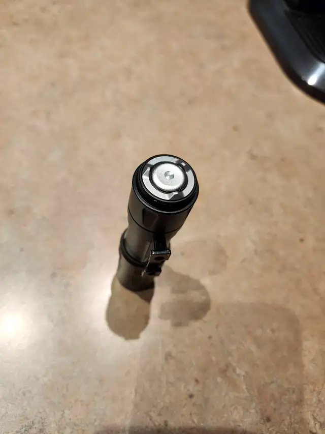 Olight Odin Mini Small Tactical Flashlight - Photo 2