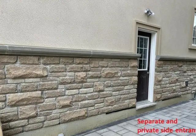 Luxury 1 Bedroom   Den. See-out Basement Apartment in W Brampton - Photo 2