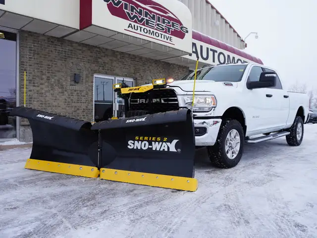 2023 Dodge Ram 2500 BIG HORN, BUCKETS & CONSOLE W/NEW SNOW-WAY P - Photo 2