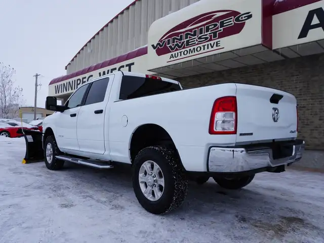 2023 Dodge Ram 2500 BIG HORN, BUCKETS & CONSOLE W/NEW SNOW-WAY P - Photo 19