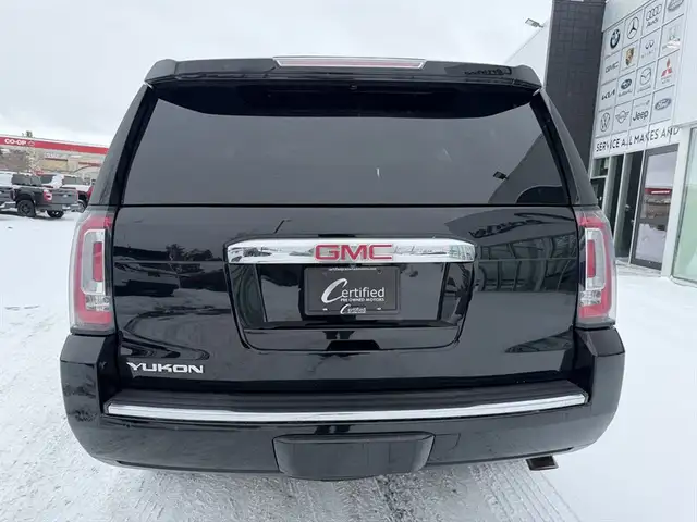 2017 GMC Yukon Denali - Photo 6