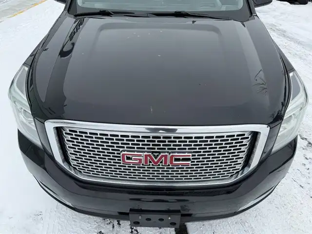 2017 GMC Yukon Denali - Photo 12