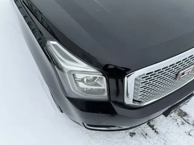 2017 GMC Yukon Denali - Photo 13