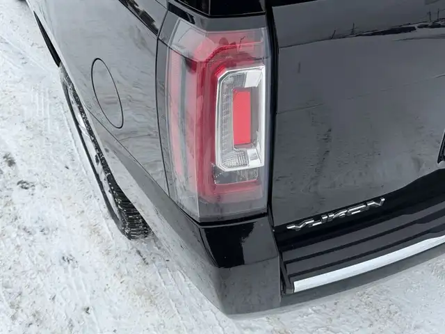 2017 GMC Yukon Denali - Photo 14