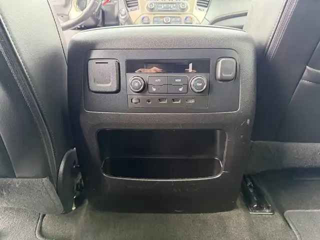 2017 GMC Yukon Denali - Photo 23