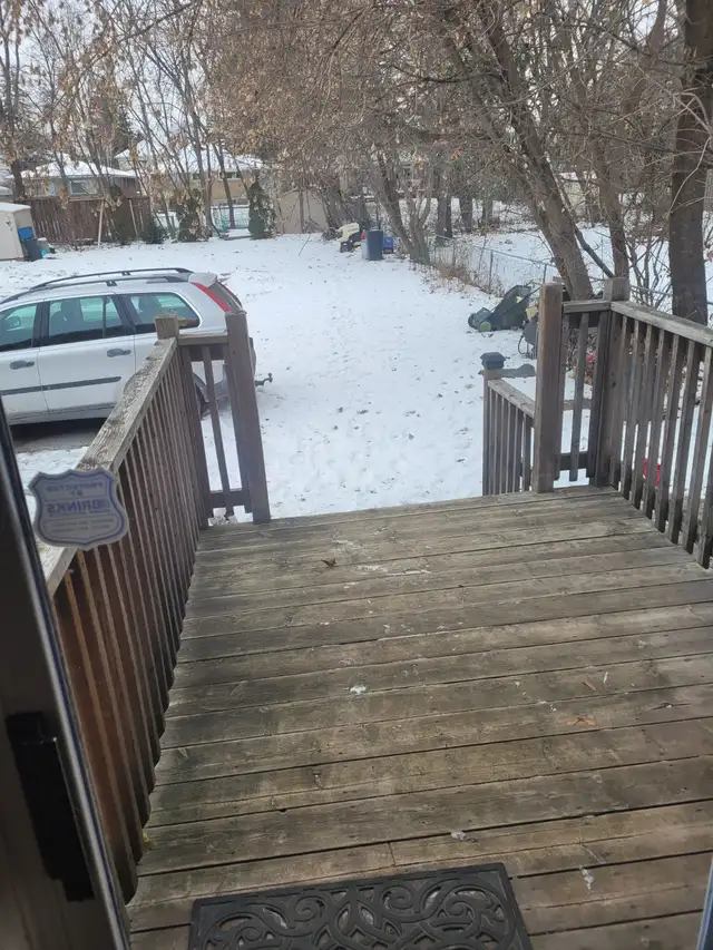 !!!!!   VERY BIG ROOM FOR RENT CARLING AND WOODROFFE   !! - Photo 7