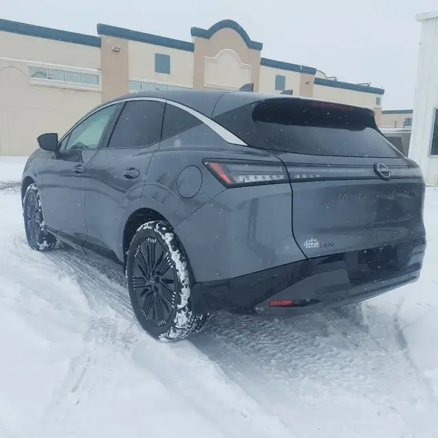 2025 Nissan Murano - Photo 4