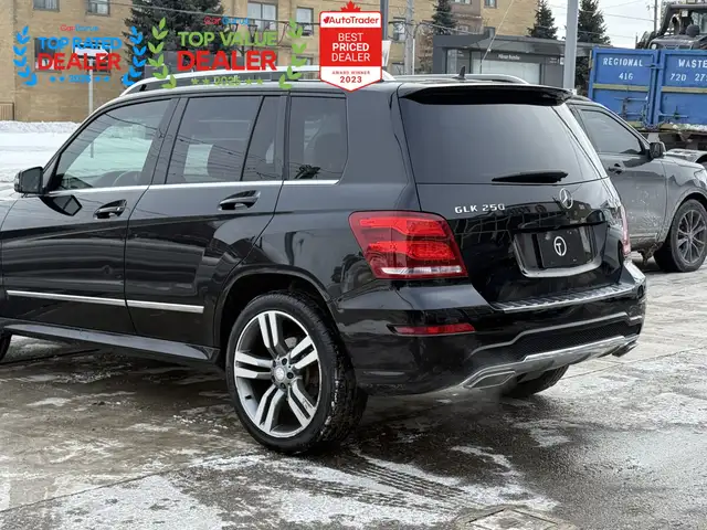 2015 Mercedes-Benz GLK-Class //AMG PKG | PREMIUM | PANO | NAVI | - Photo 14