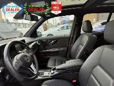 2015 Mercedes-Benz GLK-Class //AMG PKG | PREMIUM | PANO | NAVI | - Photo 27