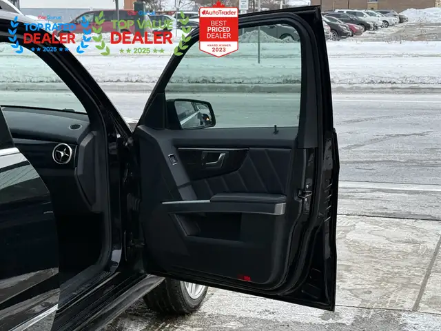 2015 Mercedes-Benz GLK-Class //AMG PKG | PREMIUM | PANO | NAVI | - Photo 29