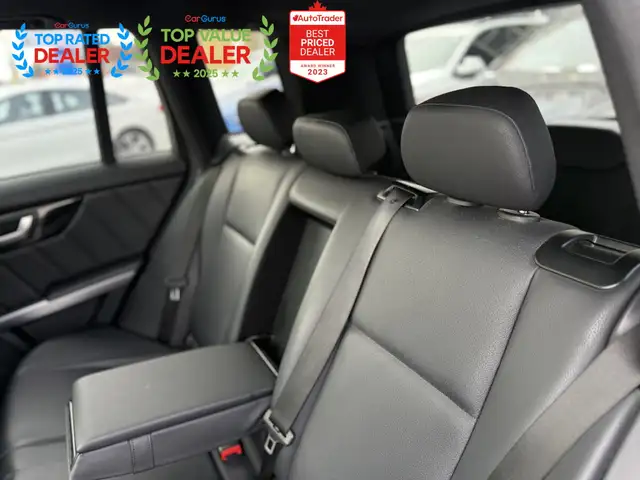 2015 Mercedes-Benz GLK-Class //AMG PKG | PREMIUM | PANO | NAVI | - Photo 38