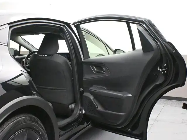 2025 Toyota Prius SE Alloys, Heated Seats/Steering, Apple Carpla - Photo 25