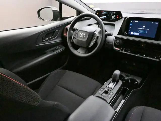 2025 Toyota Prius SE Alloys, Heated Seats/Steering, Apple Carpla - Photo 27