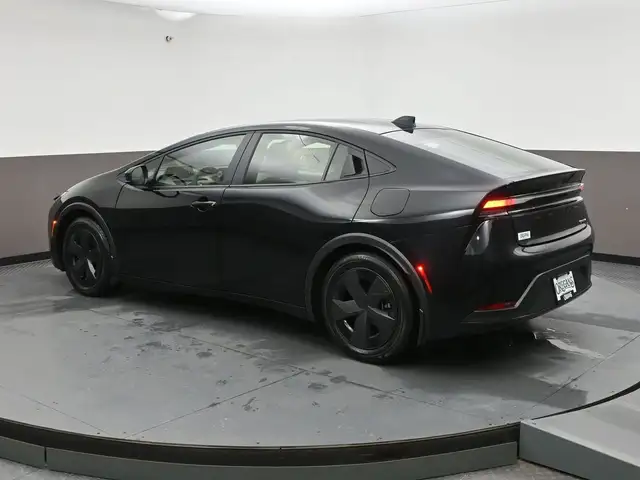 2025 Toyota Prius SE Alloys, Heated Seats/Steering, Apple Carpla - Photo 31