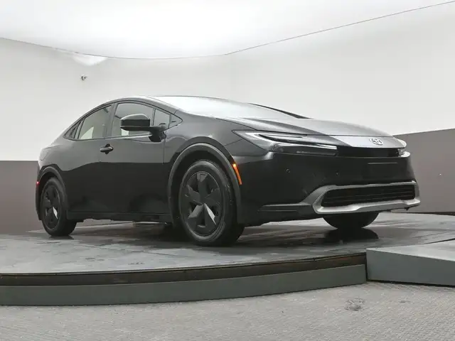 2025 Toyota Prius SE Alloys, Heated Seats/Steering, Apple Carpla - Photo 37