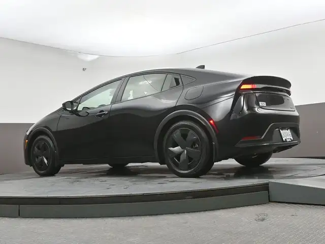 2025 Toyota Prius SE Alloys, Heated Seats/Steering, Apple Carpla - Photo 41