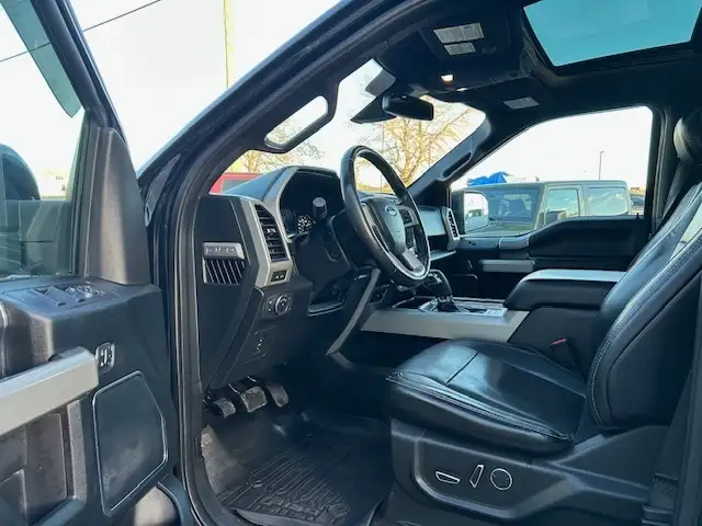 2017 Ford F-150 4WD SuperCrew 145' LARIAT - Photo 9