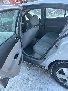 2005 Pontiac Pursuit Base - Photo 5