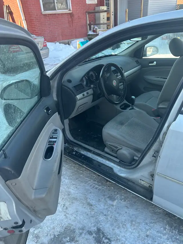 2005 Pontiac Pursuit Base - Photo 7