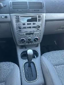 2005 Pontiac Pursuit Base - Photo 8