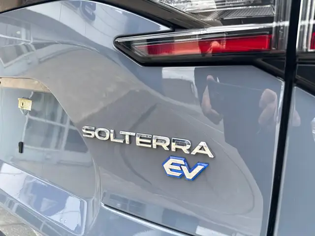 2023 Subaru Solterra Luxury Package Luxury, EV, Starlink! - Photo 14