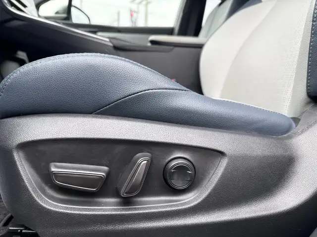 2023 Subaru Solterra Luxury Package Luxury, EV, Starlink! - Photo 22