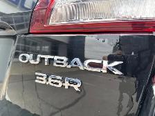 2017 Subaru Outback 3.6R Premier Technology Package 3.6R Prem... - Photo 9