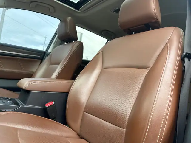 2017 Subaru Outback 3.6R Premier Technology Package 3.6R Prem... - Photo 14