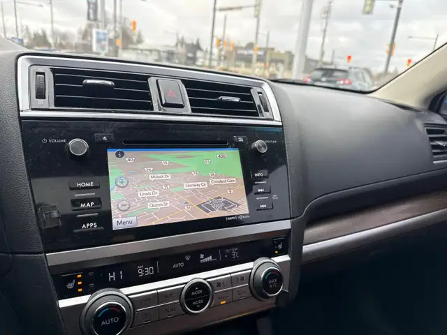 2017 Subaru Outback 3.6R Premier Technology Package 3.6R Prem... - Photo 19