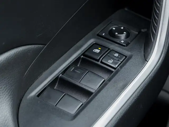 2022 Toyota RAV4 LE AWD for sale - Photo 12