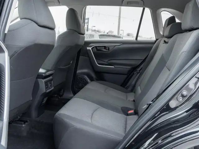 2022 Toyota RAV4 LE AWD for sale - Photo 19