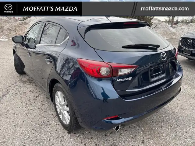 2018 Mazda Mazda3 Sport GS MANUAL TRANSMISSIO! - Photo 3
