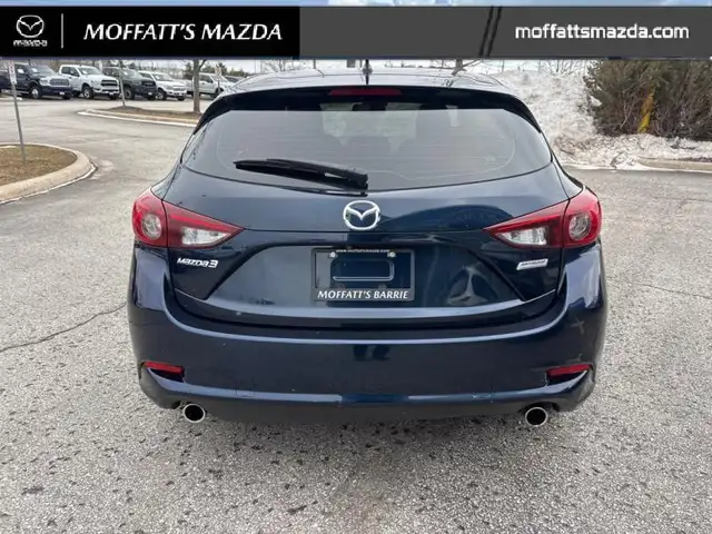 2018 Mazda Mazda3 Sport GS MANUAL TRANSMISSIO! - Photo 4