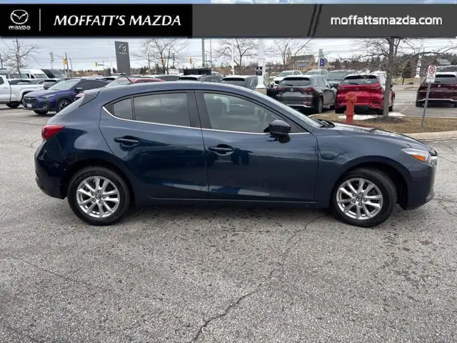 2018 Mazda Mazda3 Sport GS MANUAL TRANSMISSIO! - Photo 6