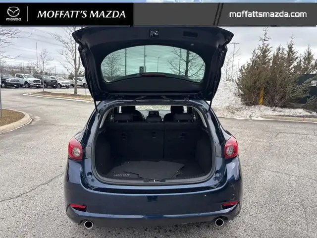 2018 Mazda Mazda3 Sport GS MANUAL TRANSMISSIO! - Photo 10