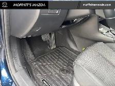 2018 Mazda Mazda3 Sport GS MANUAL TRANSMISSIO! - Photo 32