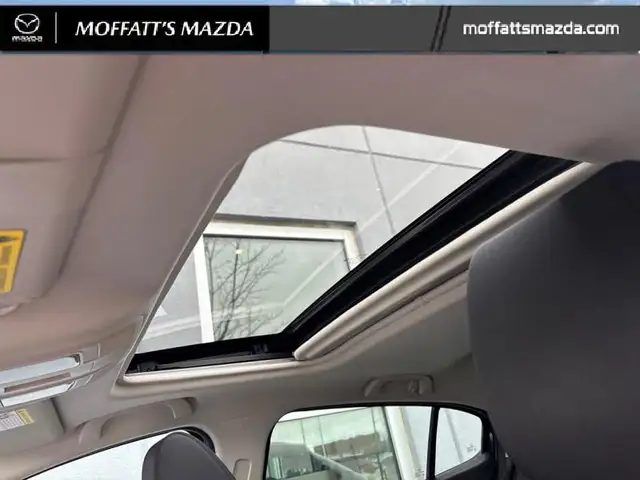 2018 Mazda Mazda3 Sport GS MANUAL TRANSMISSIO! - Photo 35