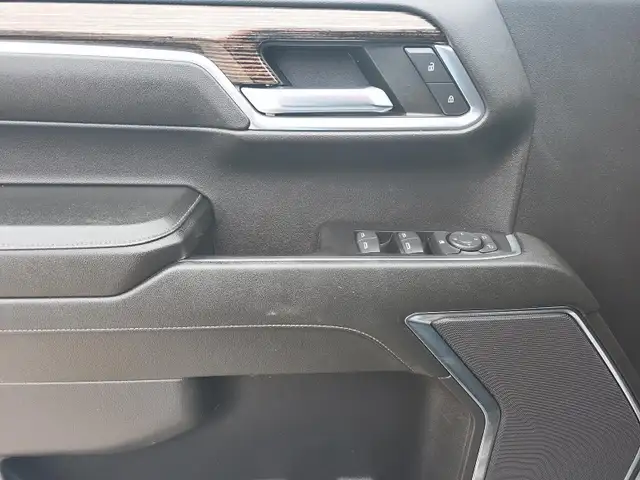 2023 GMC Sierra 1500 Elevation Elevation | Black Pkg | 5.3L V8 - Photo 16