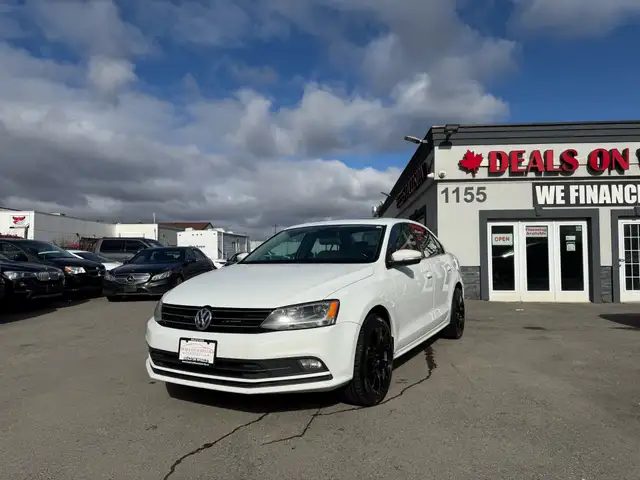 2016 Volkswagen Jetta 4dr 1.8 TSI Auto Highline - Photo 3