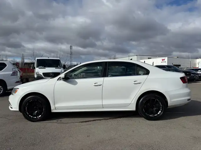 2016 Volkswagen Jetta 4dr 1.8 TSI Auto Highline - Photo 4