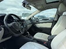 2016 Volkswagen Jetta 4dr 1.8 TSI Auto Highline - Photo 11