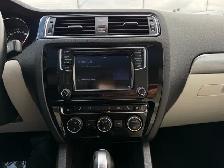 2016 Volkswagen Jetta 4dr 1.8 TSI Auto Highline - Photo 16