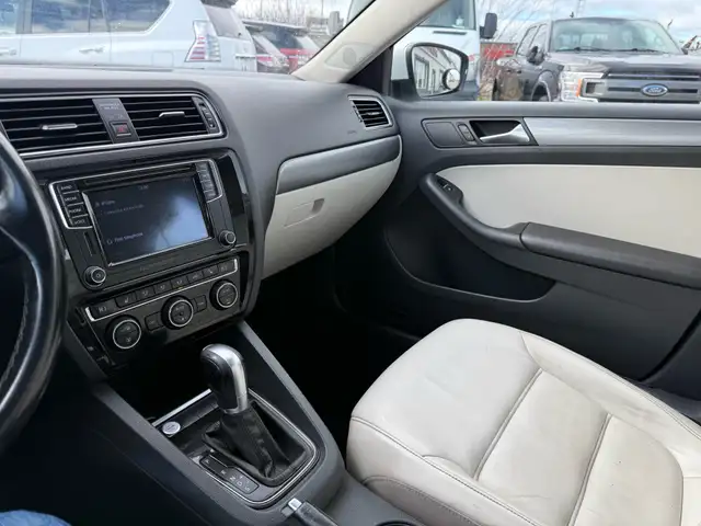 2016 Volkswagen Jetta 4dr 1.8 TSI Auto Highline - Photo 20